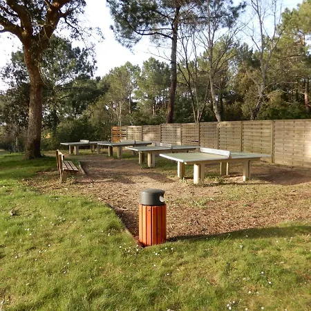 Au Domaine Du Golf Dans De Vacance Apartment